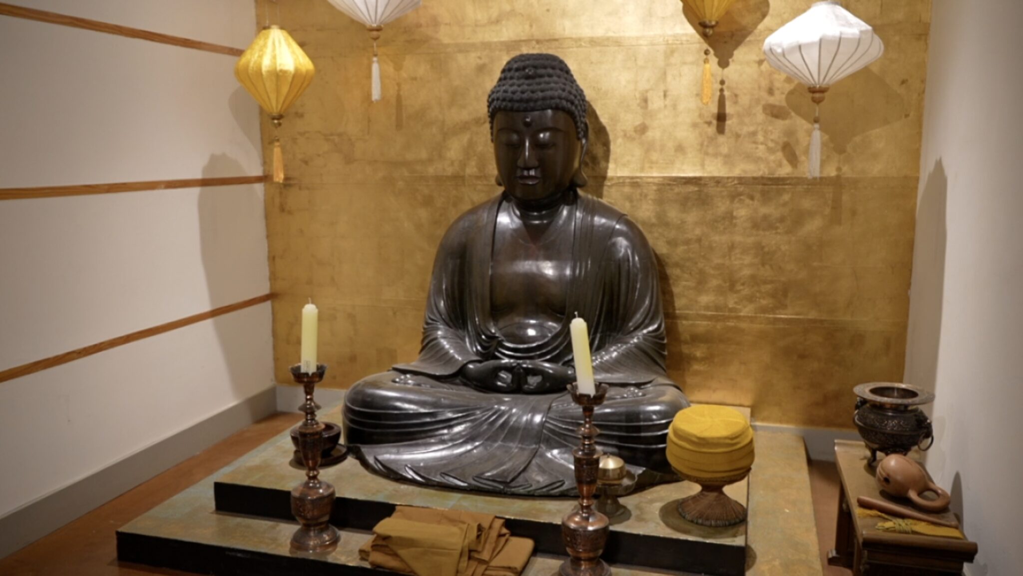 Buddha larger photo